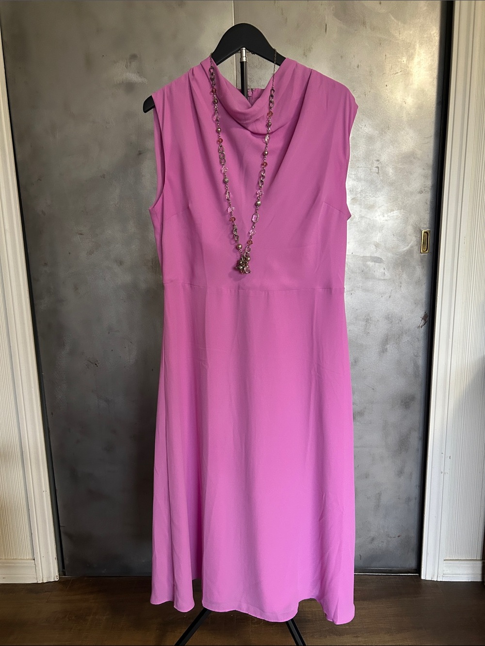 Ann Taylor Sleeveless Maxi Dress in Bright Pink - Picture 3 of 8